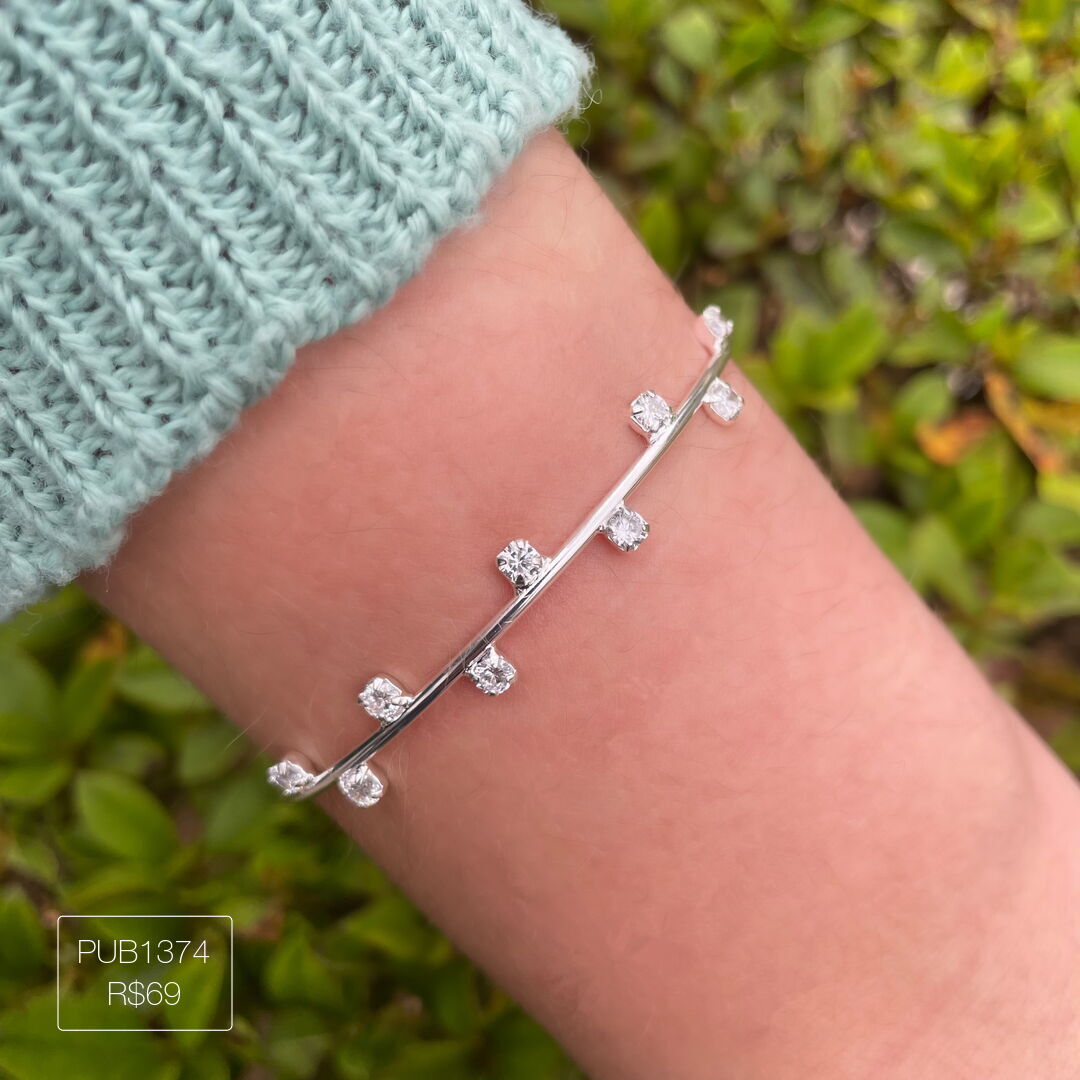 Bracelete Aberto c/ 8 Zircônias Separadas Cravejado Cristal Prateado